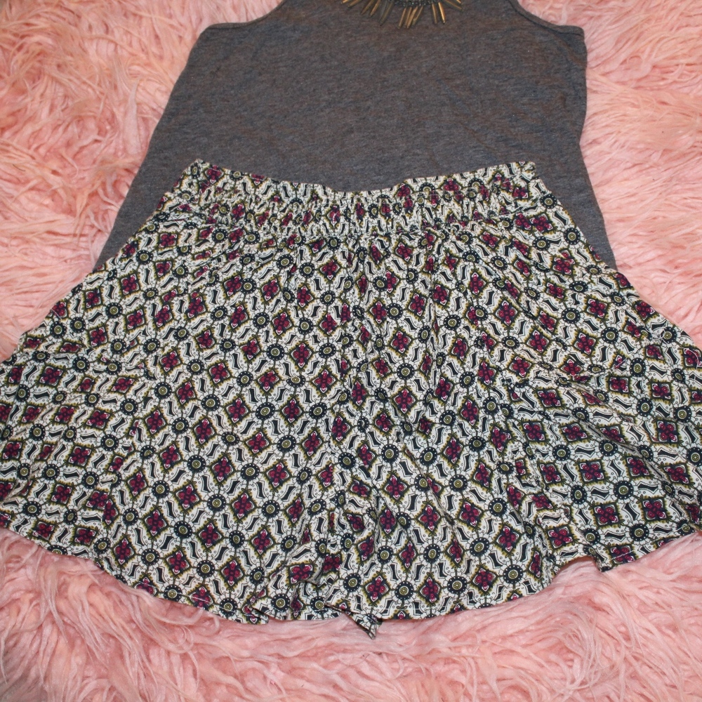 Gray and pink cloth shorts